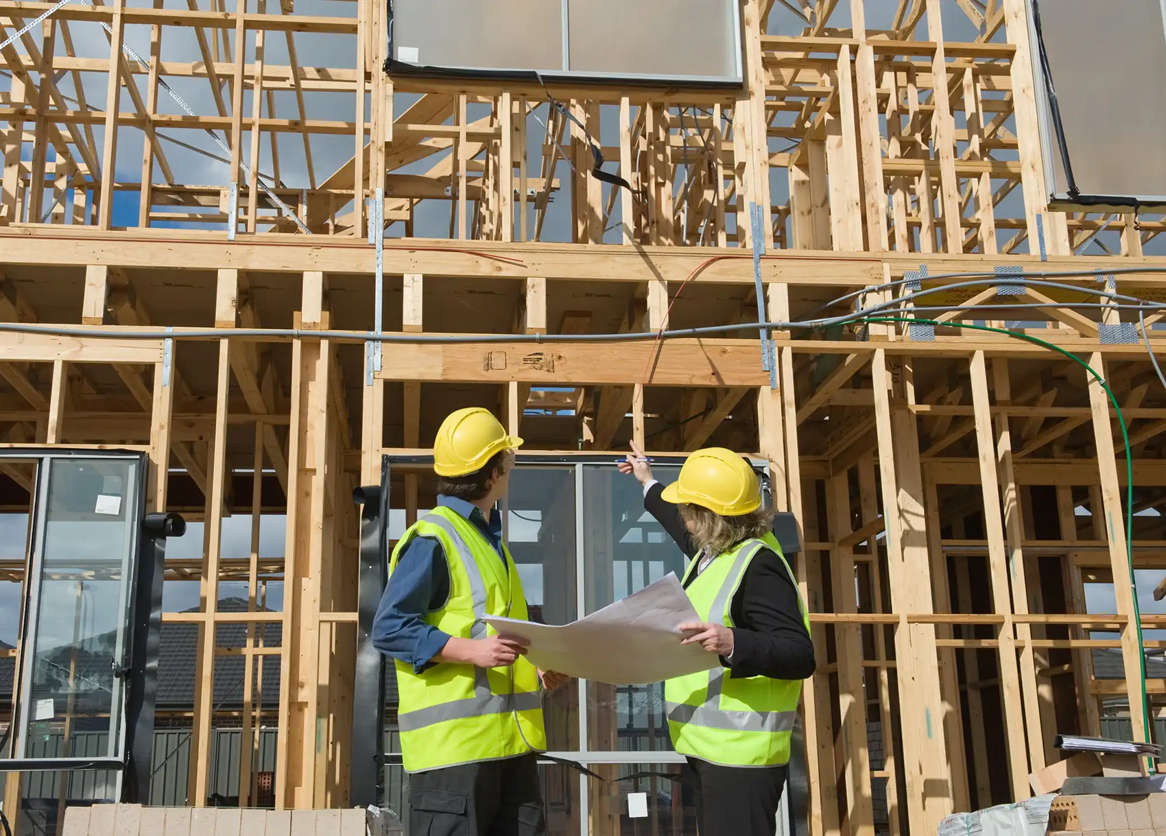 revalto-medewerkers-op-bouwplaats